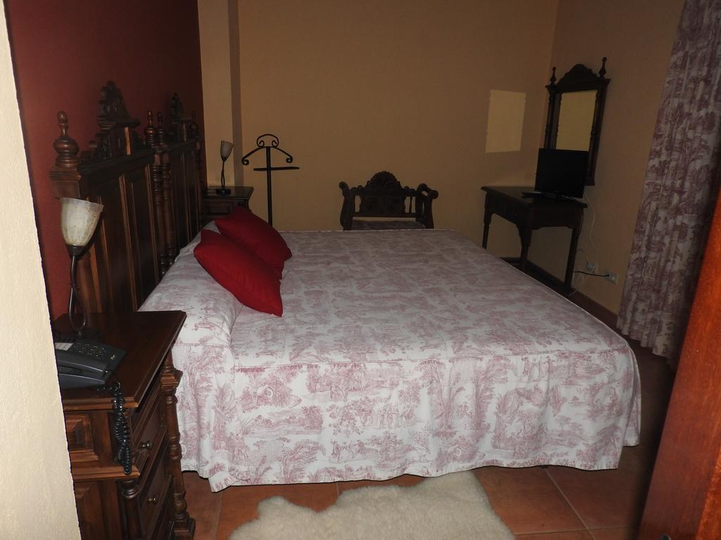 Hotel Refugio de Juanar Ojén Esterno foto