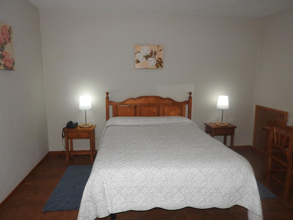Hotel Refugio de Juanar Ojén Esterno foto